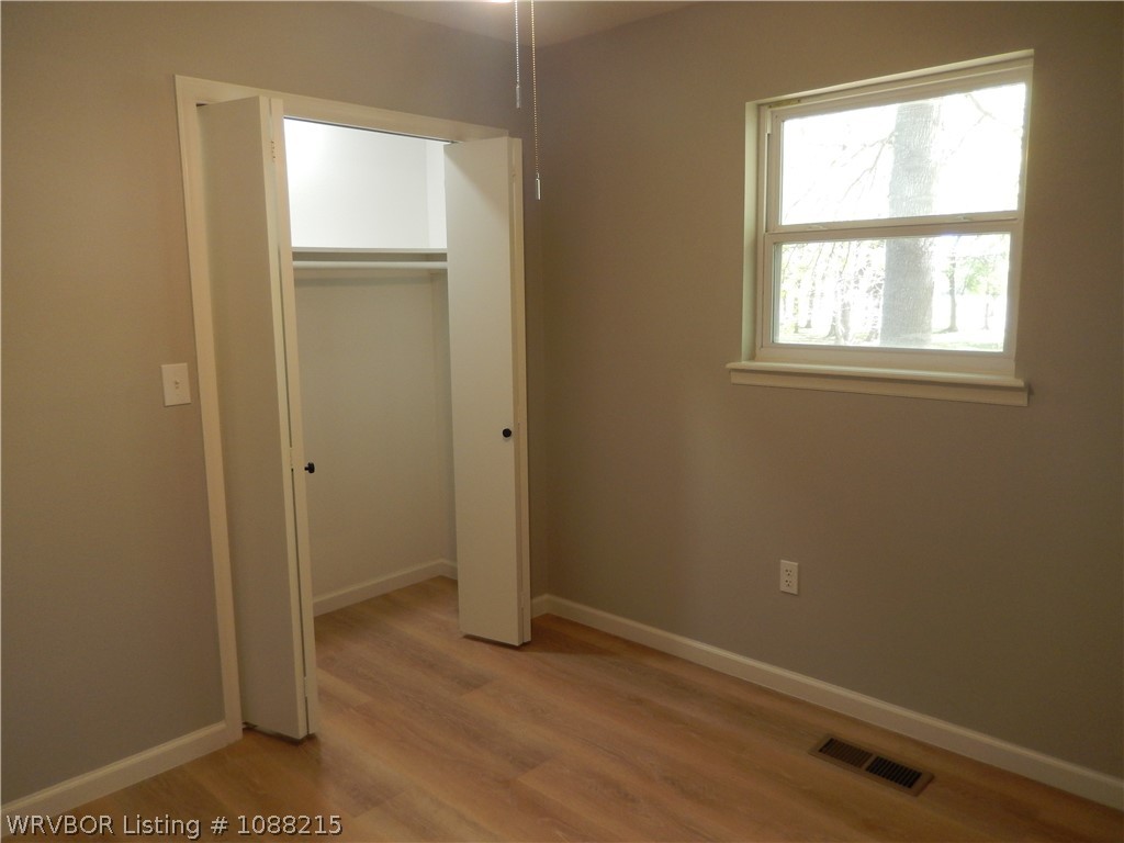 property viewer photo 20