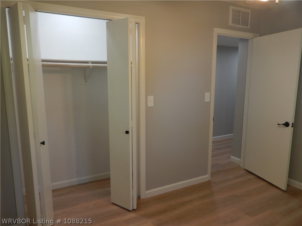 property viewer photo 22