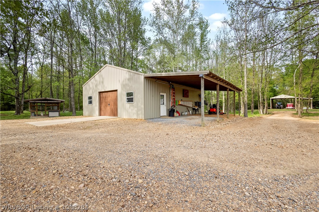 main property photo 33
