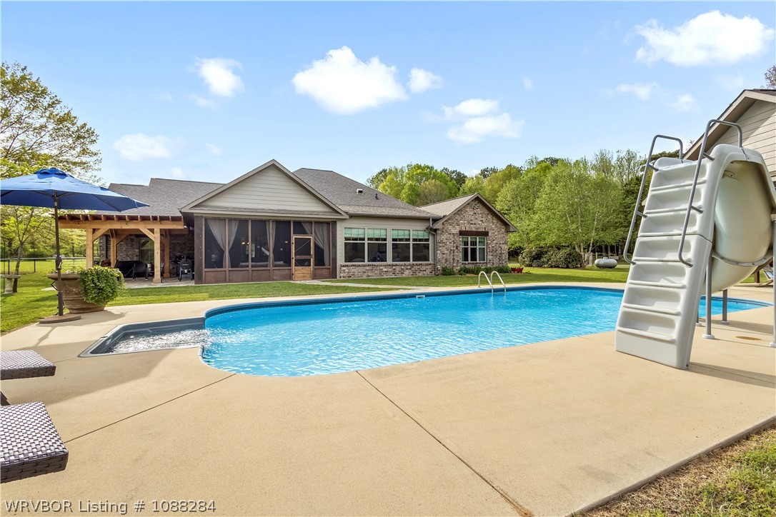 main property photo 41