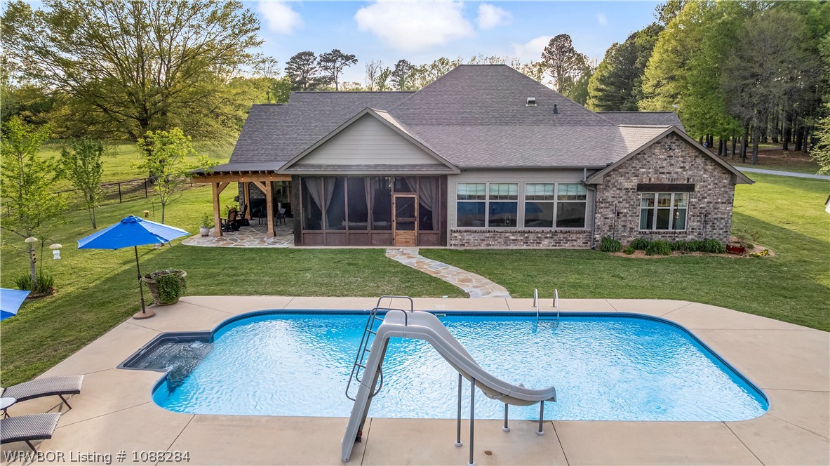 main property photo 50