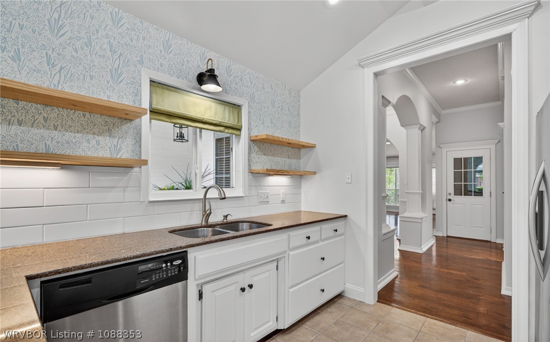 property viewer photo 12