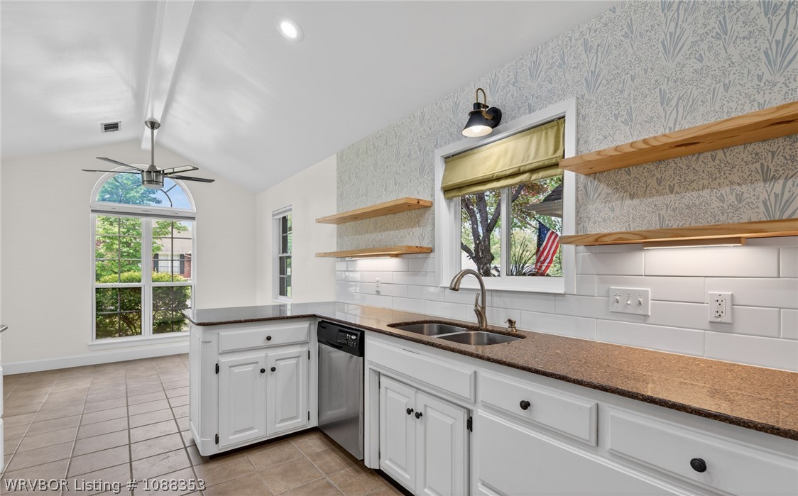 property viewer photo 15