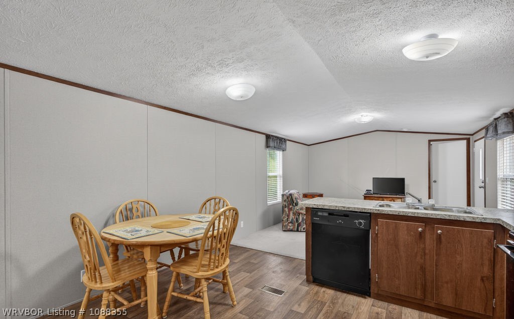 property viewer photo 10