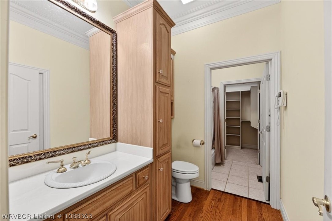 main property photo 49