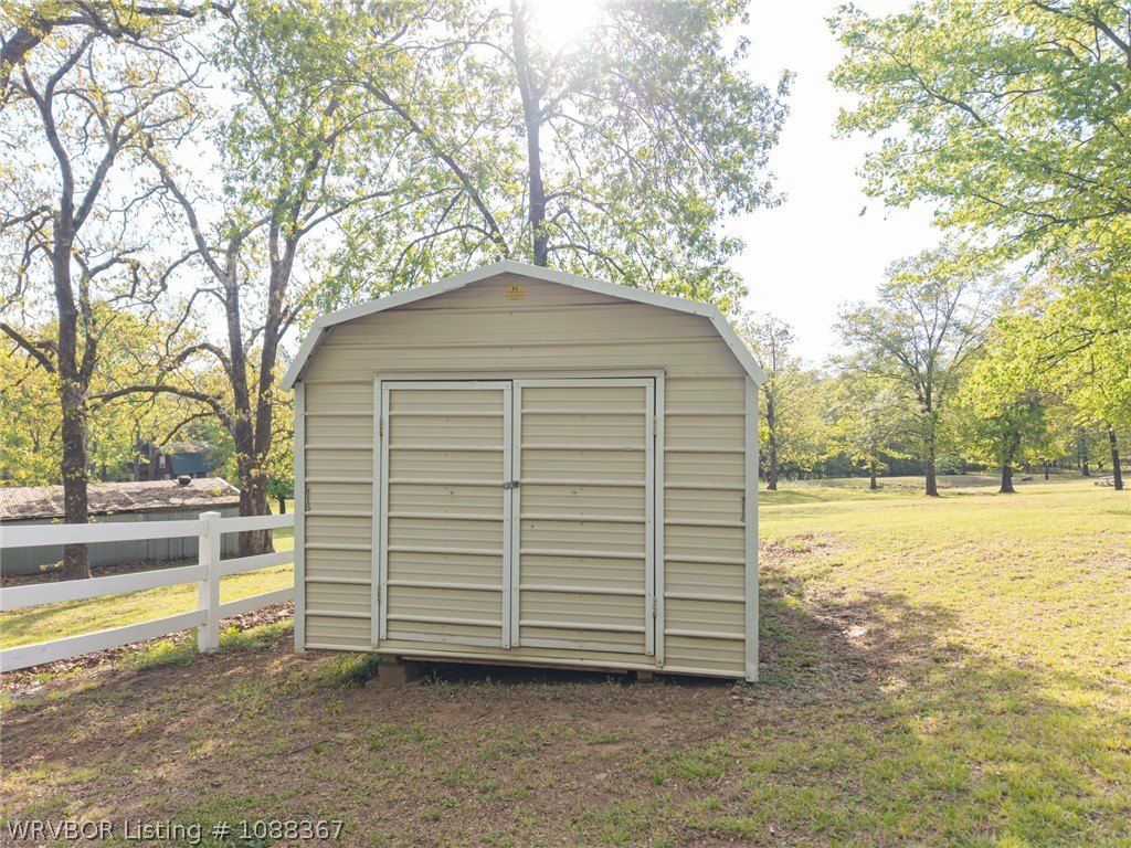 main property photo 41
