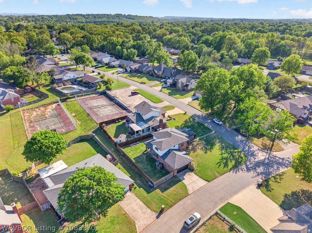 main property photo 31