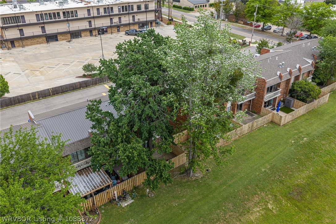 main property photo 44