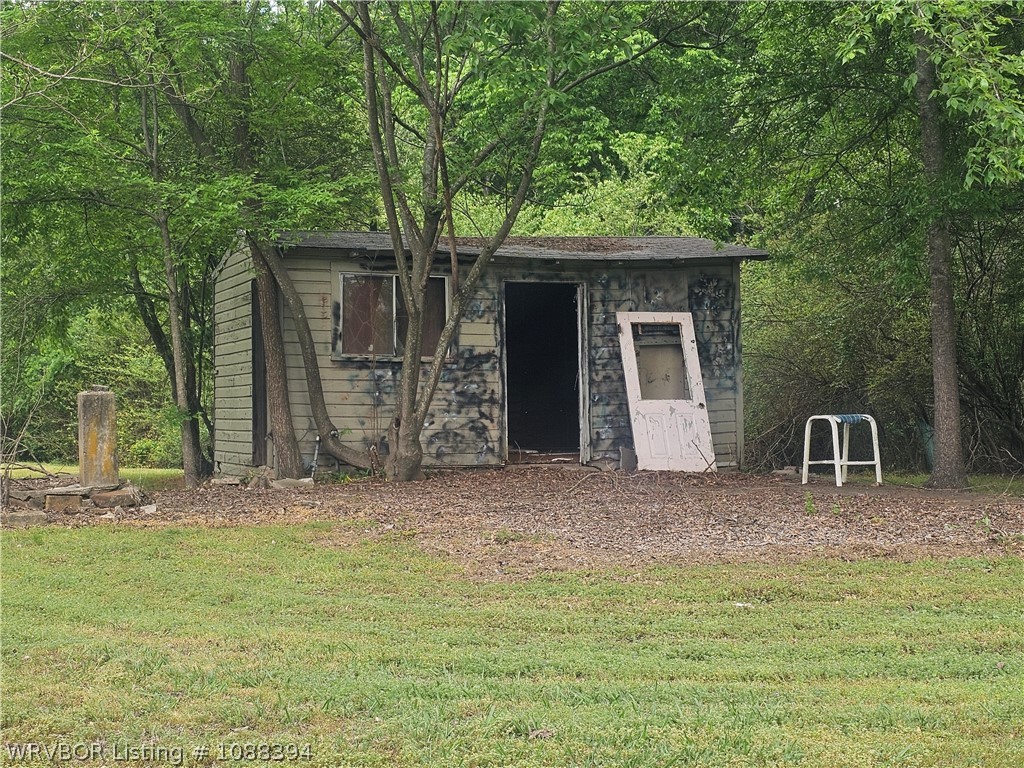 main property photo 4