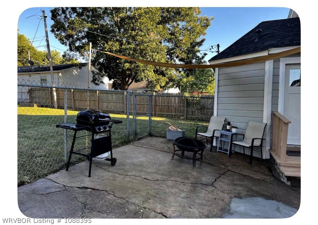main property photo 17