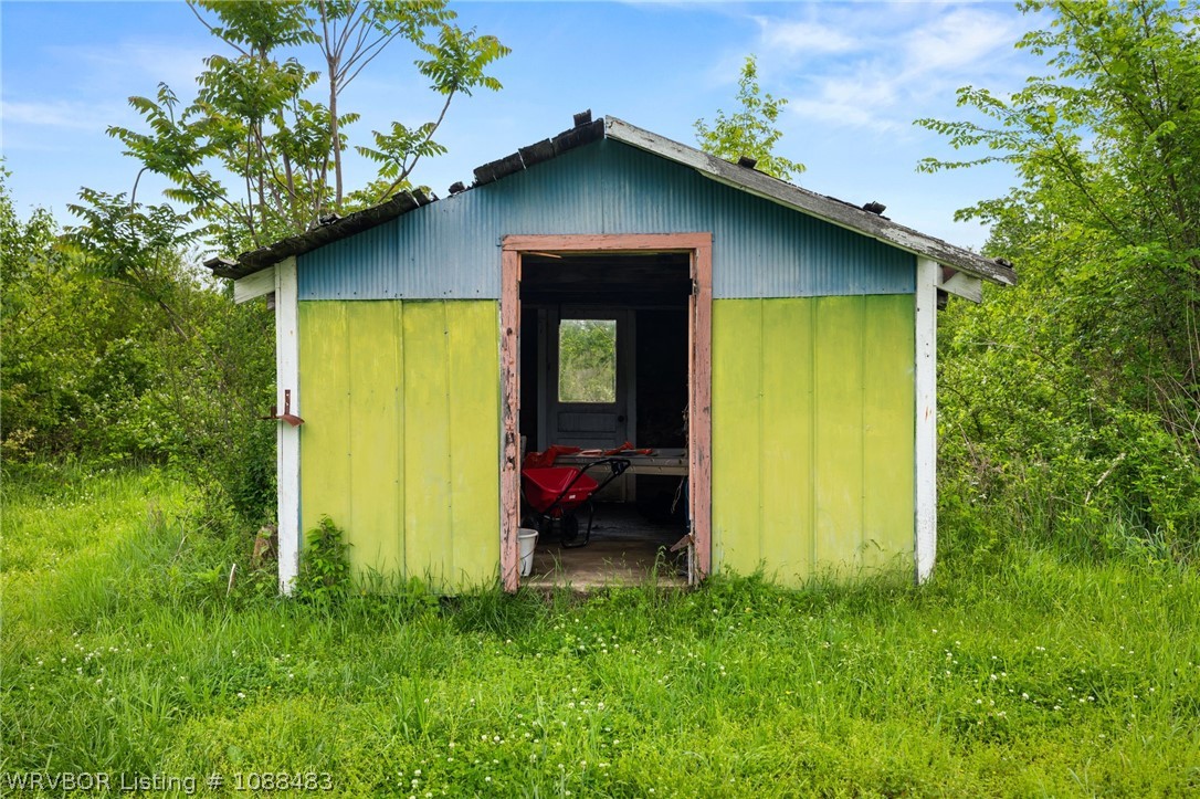 main property photo 39