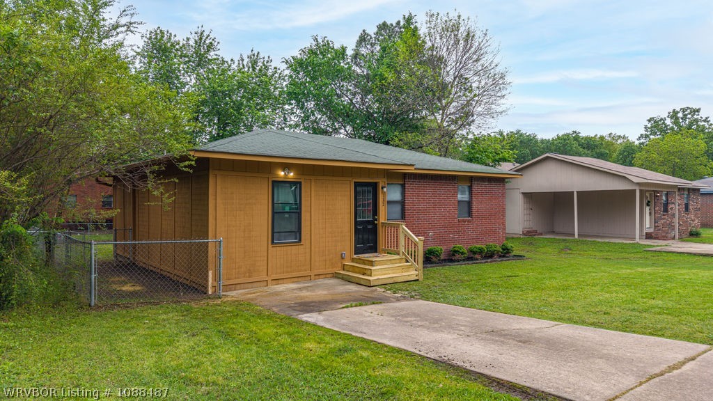 main property photo 23