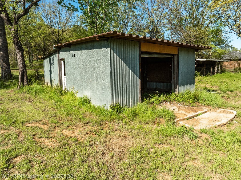 main property photo 38