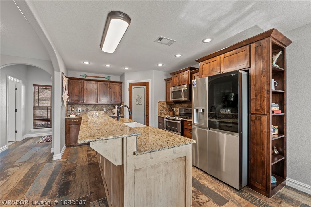 main property photo 15