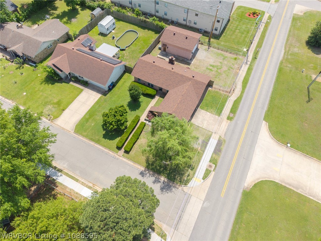 main property photo 39