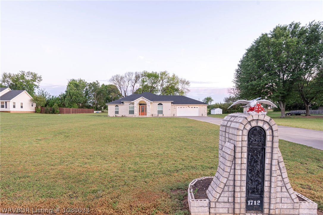 main property photo 6