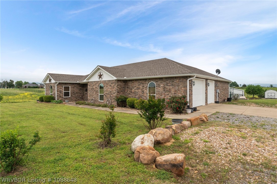 main property photo 37