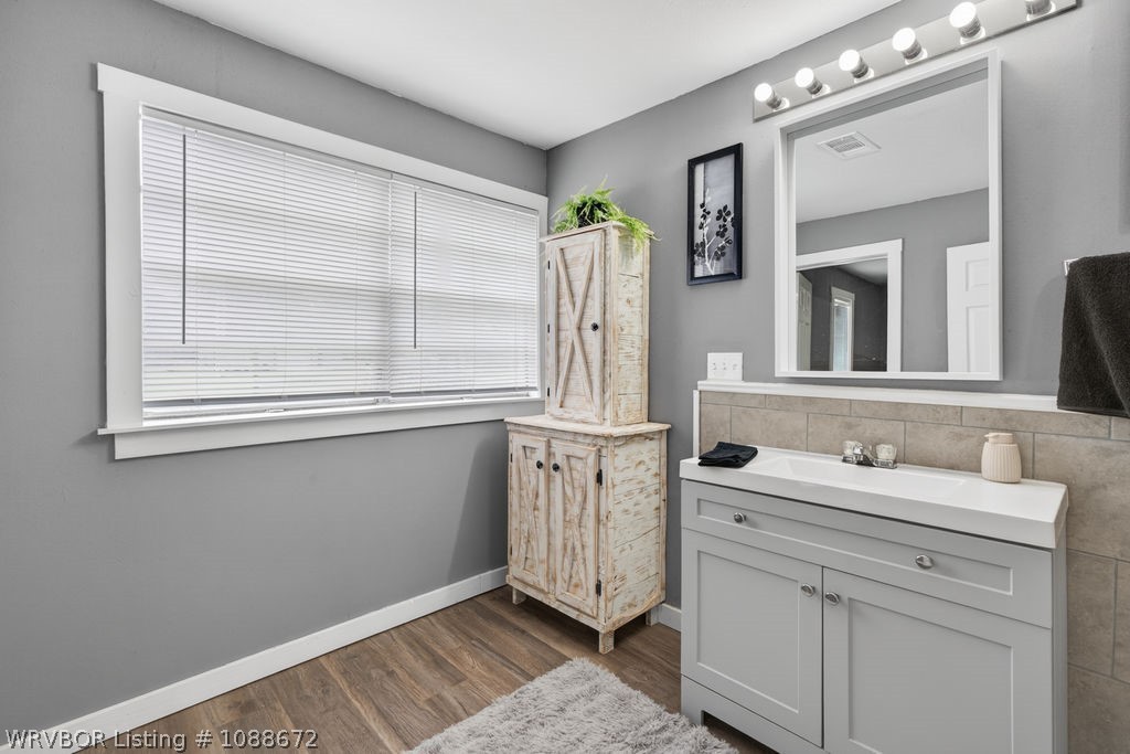 property viewer photo 10