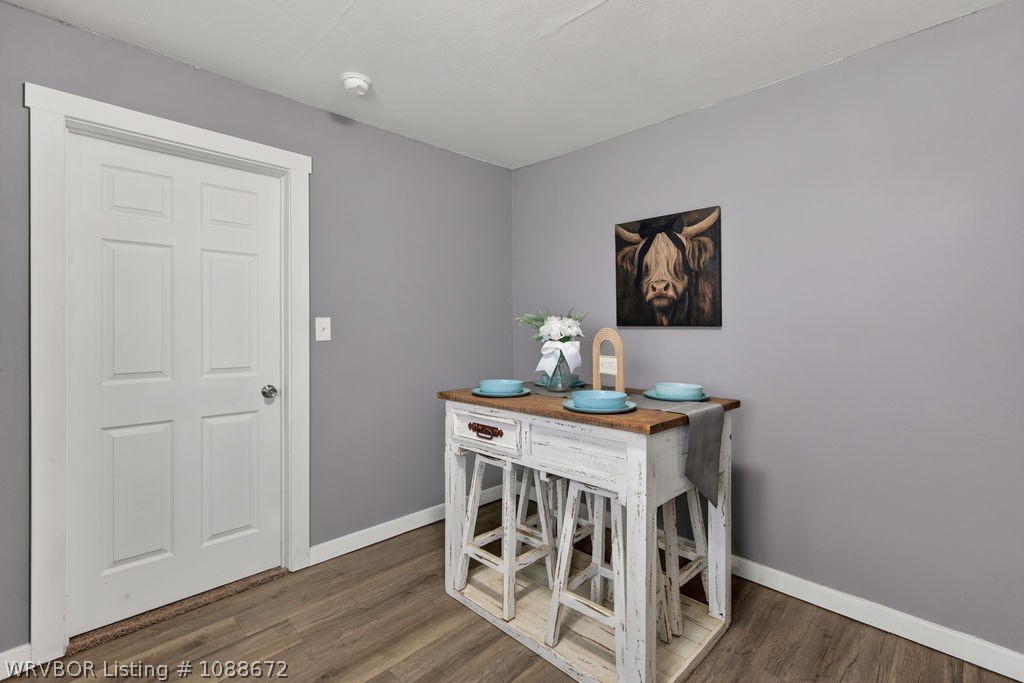property viewer photo 3