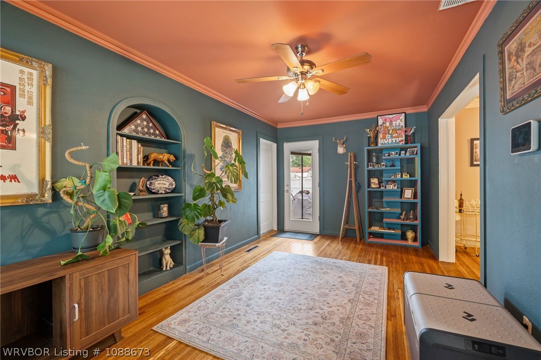main property photo 13