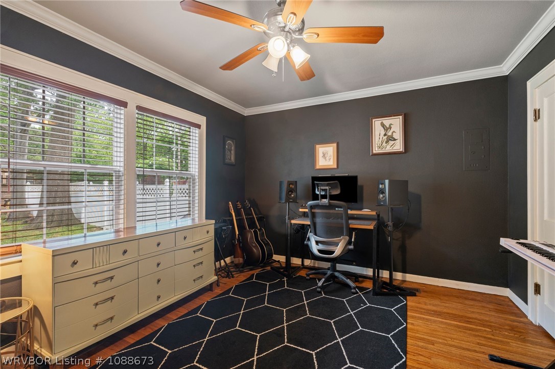 main property photo 18