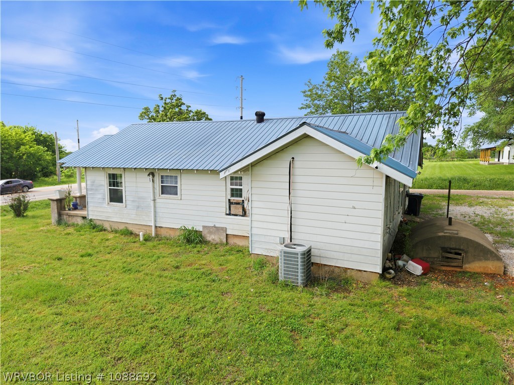 main property photo 7