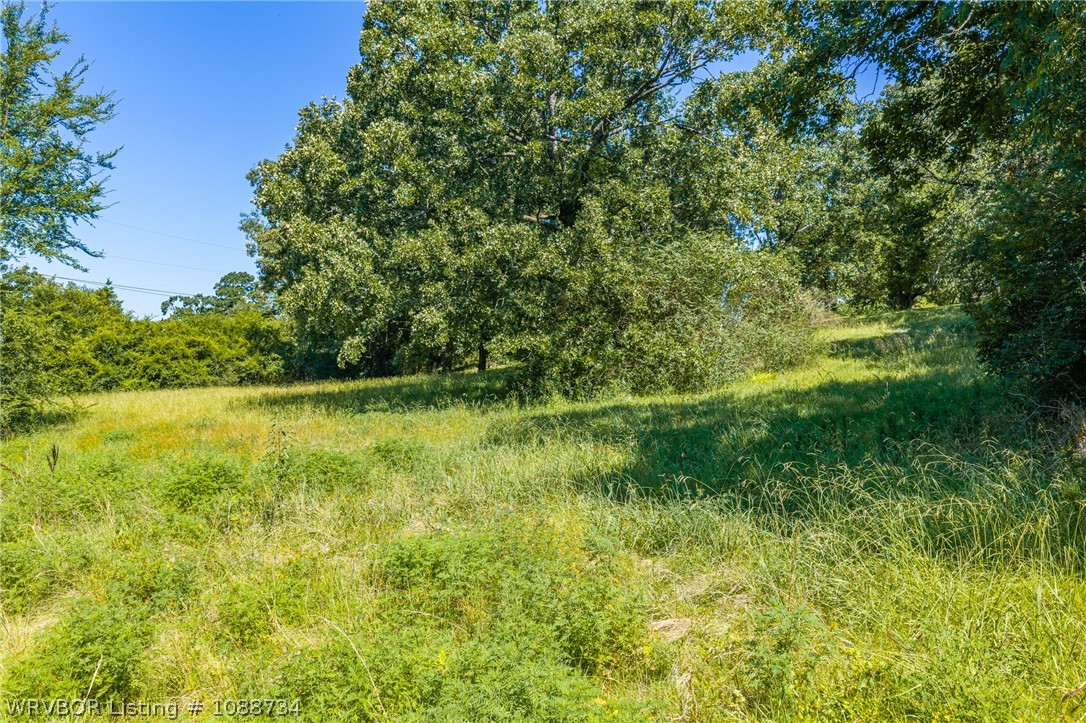main property photo 32