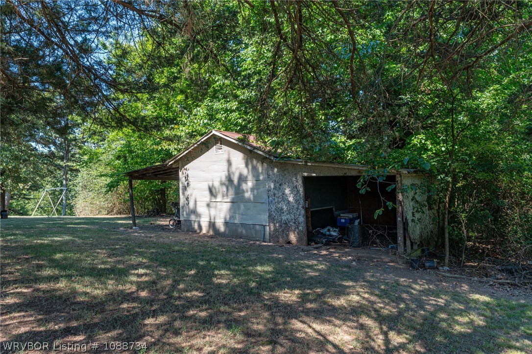main property photo 45
