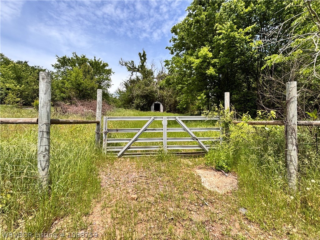main property photo 12