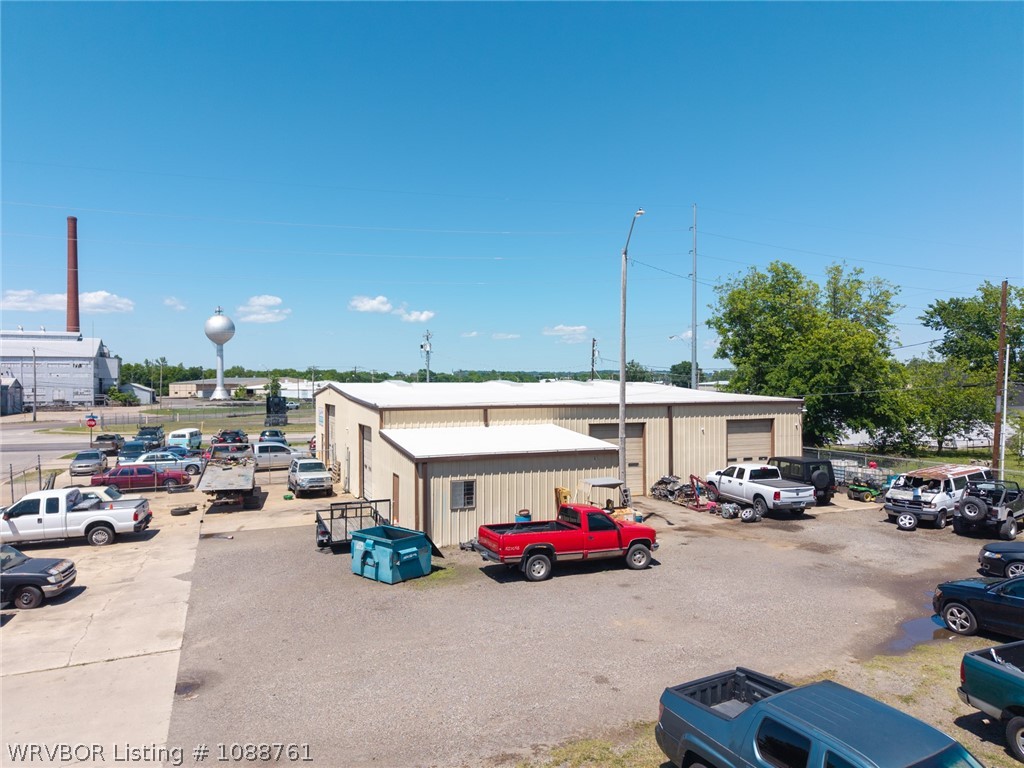 main property photo 10