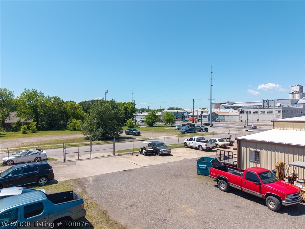 main property photo 11