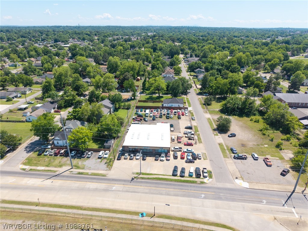 main property photo 19