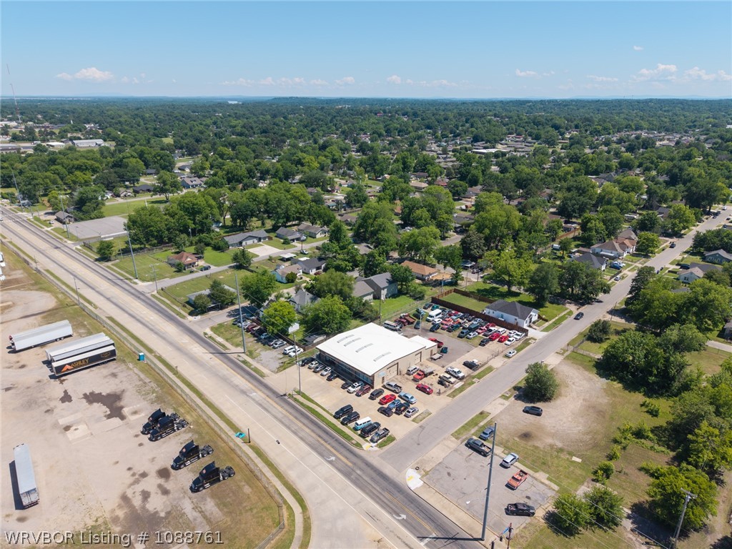 main property photo 23