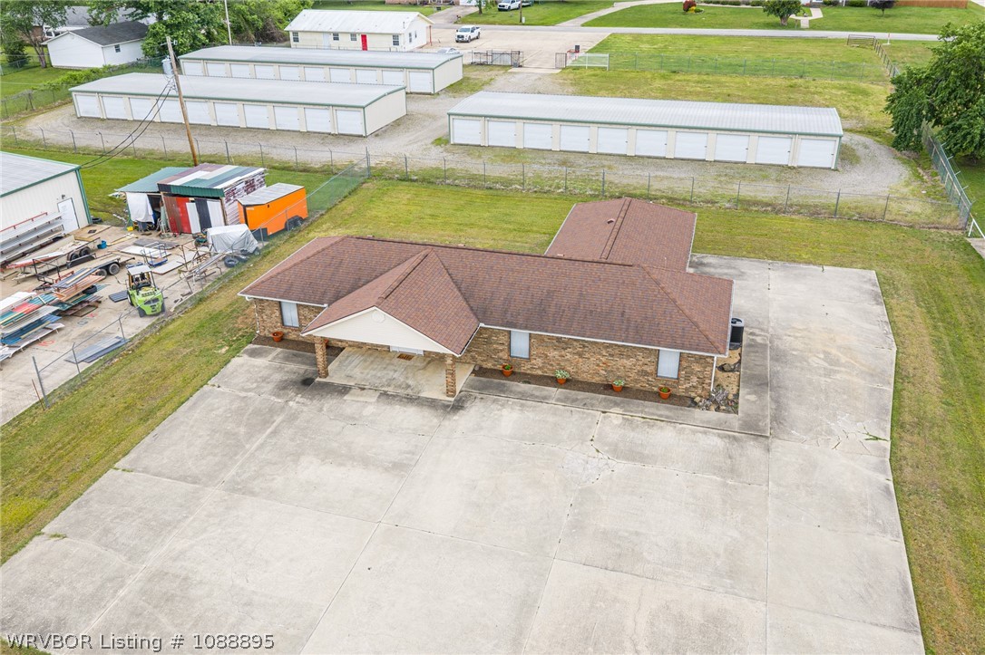 main property photo 31