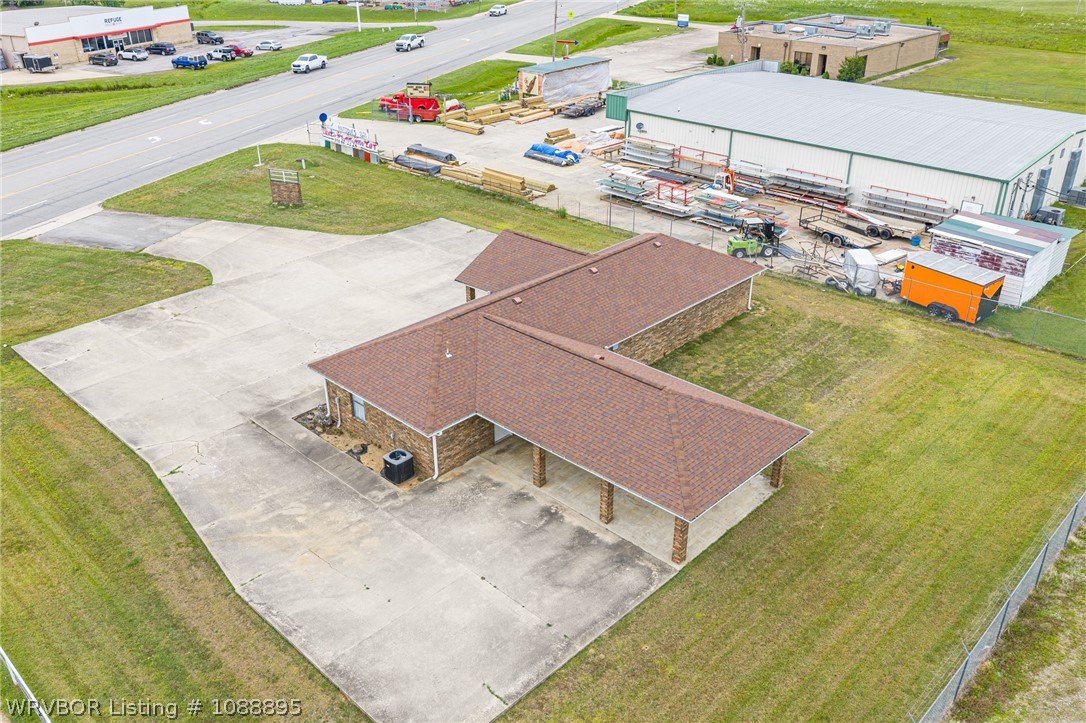 main property photo 35