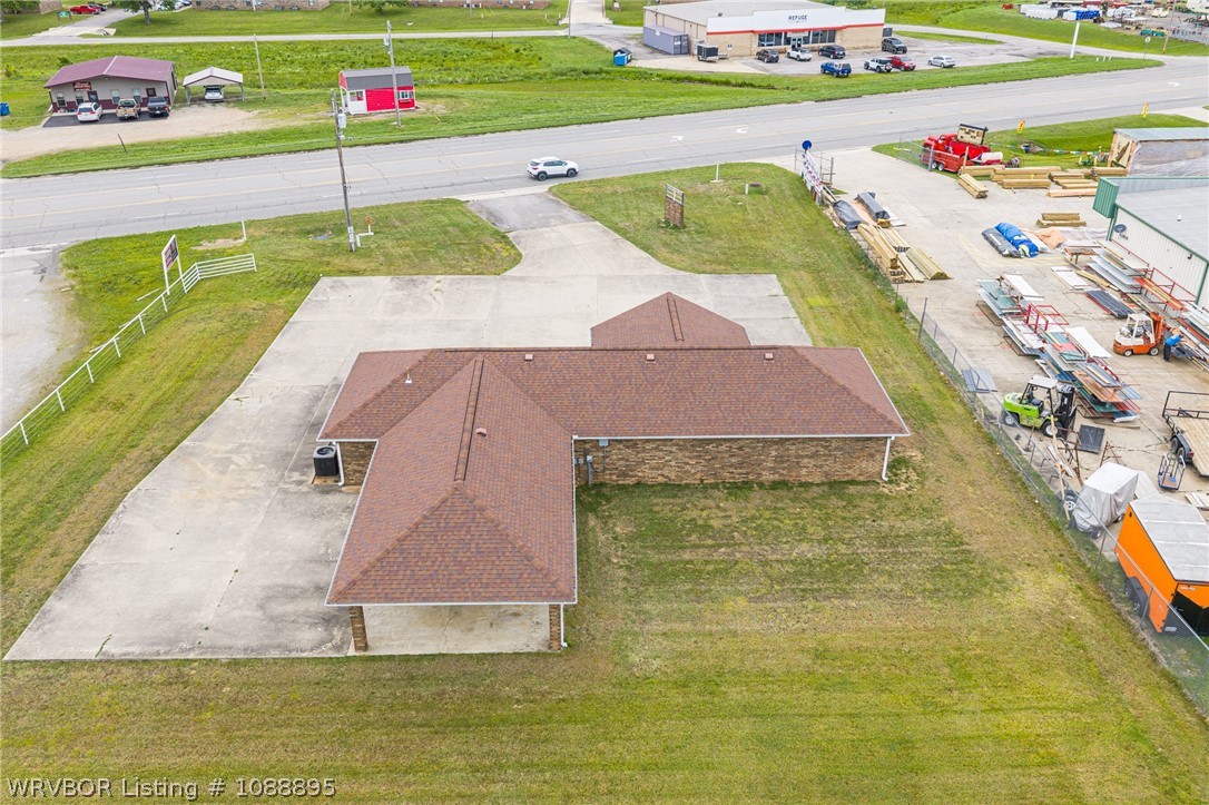 main property photo 37