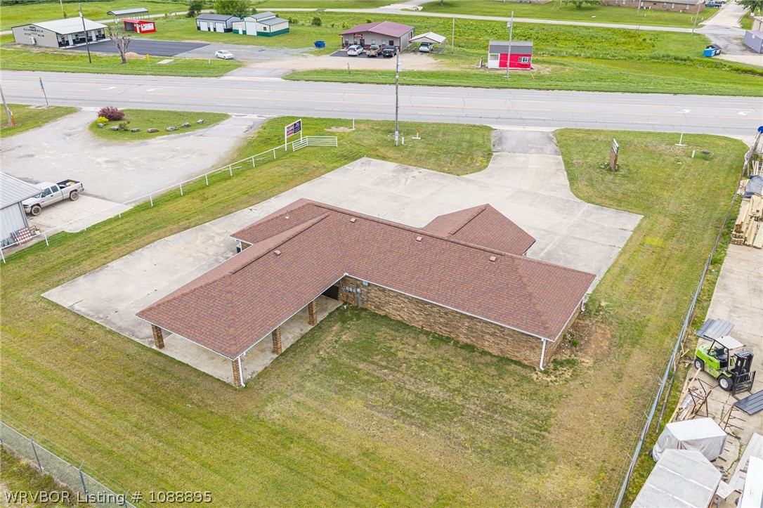 main property photo 38