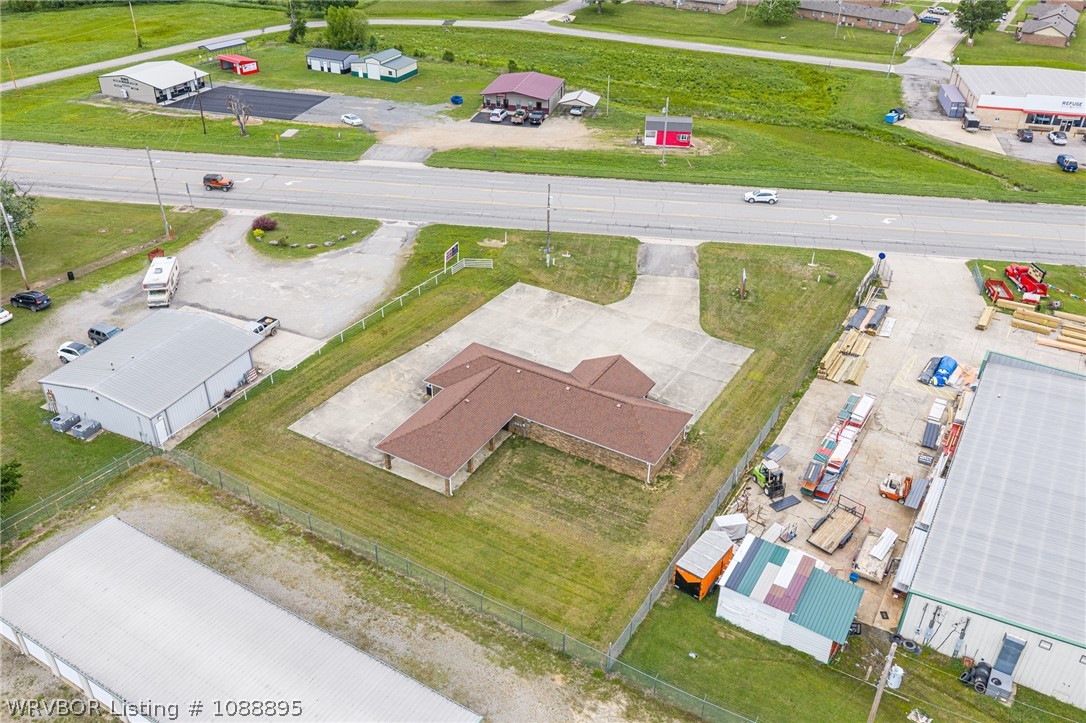 main property photo 50