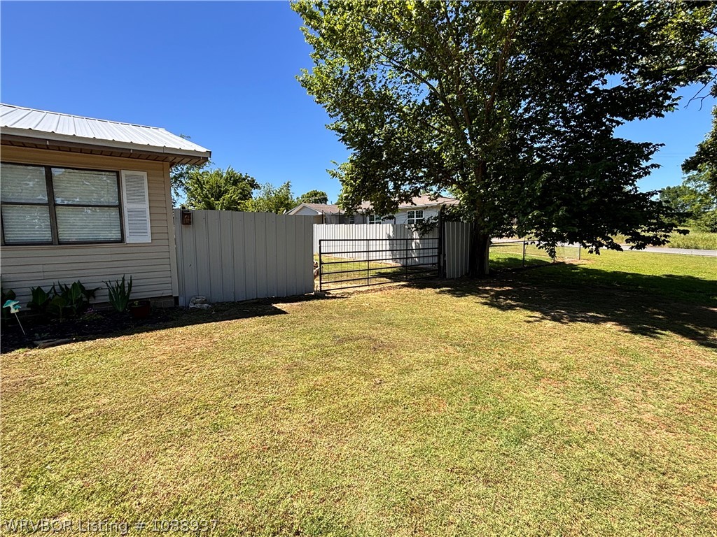 main property photo 45