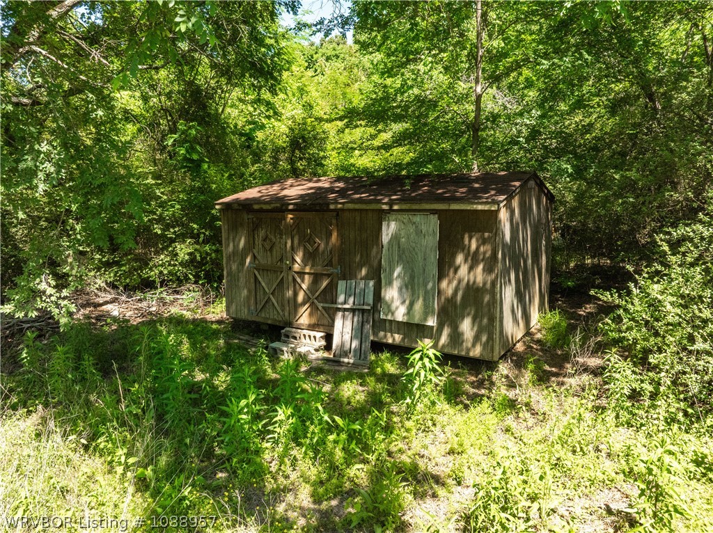 main property photo 13