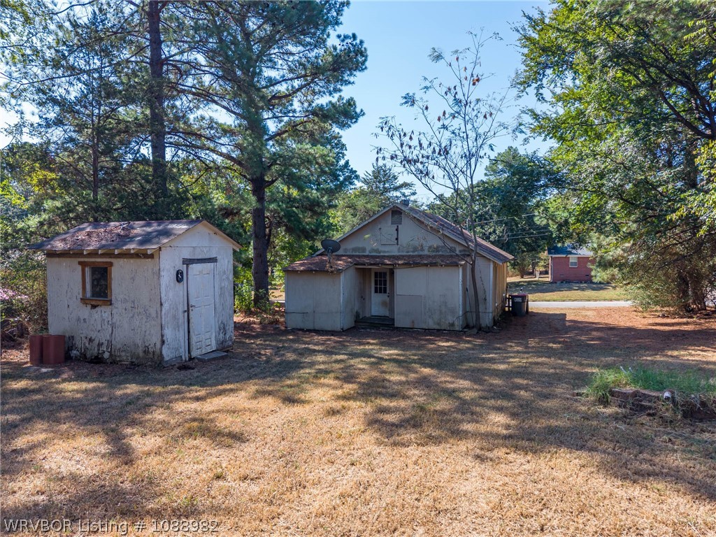 main property photo 16