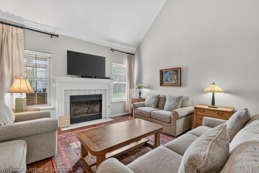 property viewer photo 7
