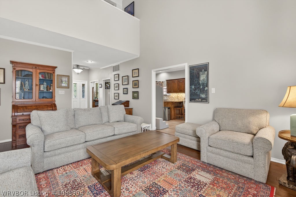 property viewer photo 9