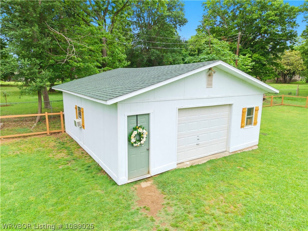 main property photo 12