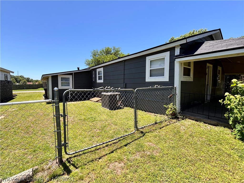 main property photo 45