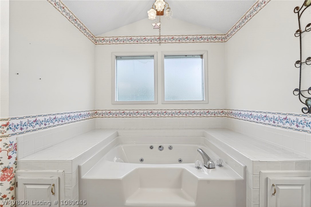 property viewer photo 18