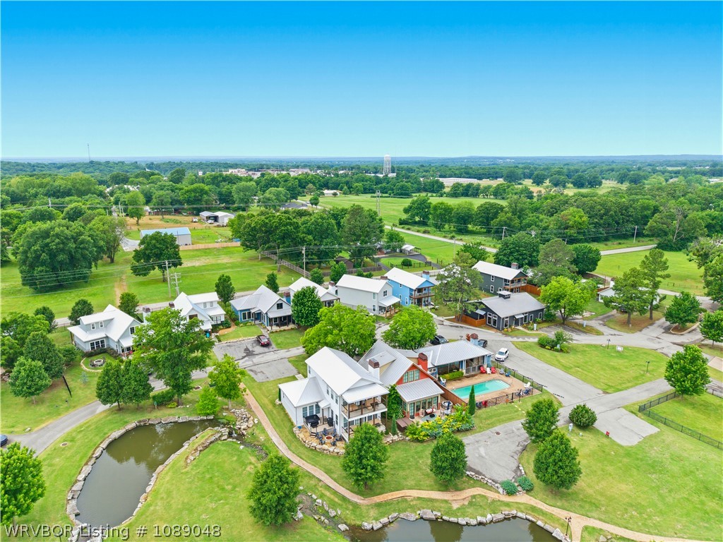 main property photo 41