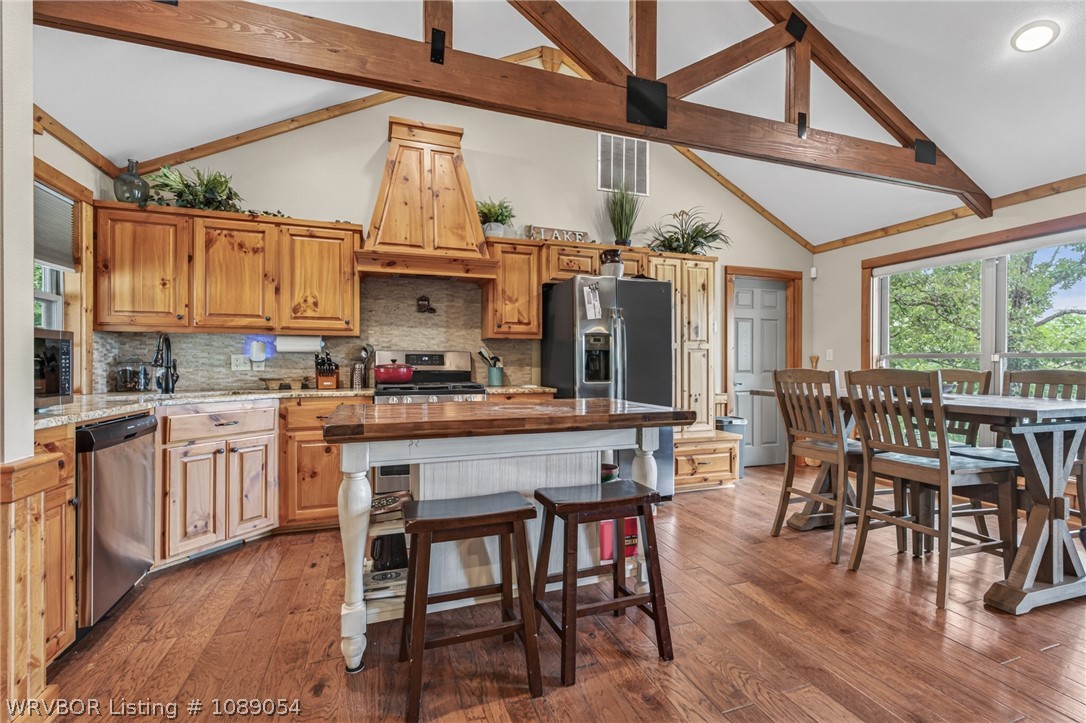 main property photo 15