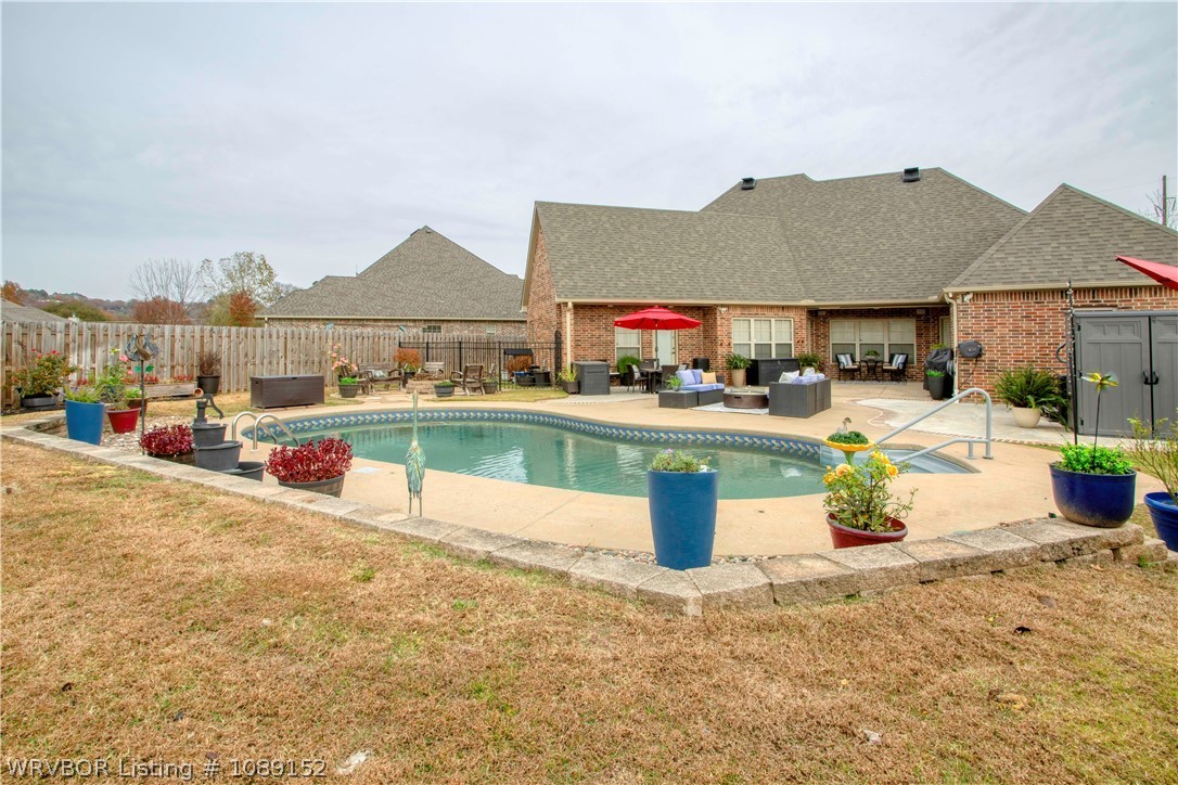 main property photo 32