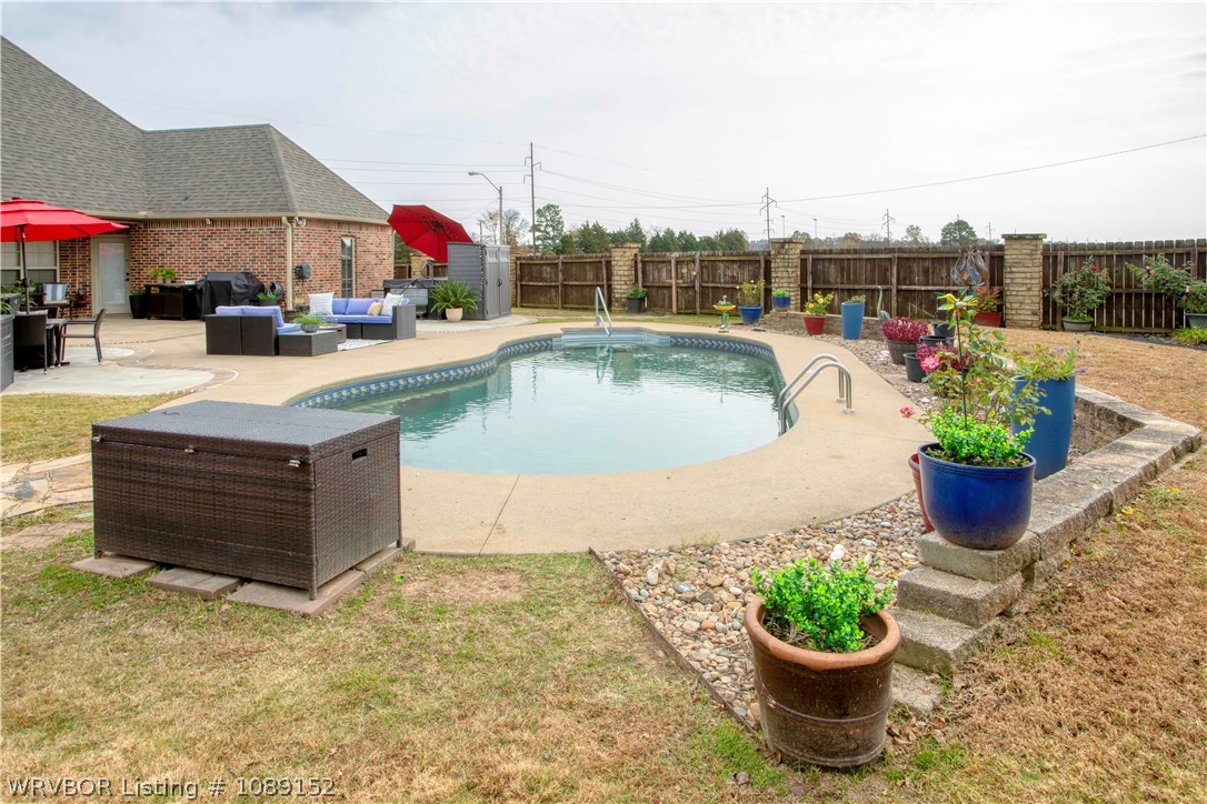 main property photo 36